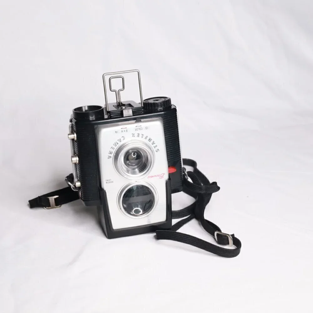 Kodak Brownie Starflex Full Kit: Original Box + Flash + Bulbs + User Manual